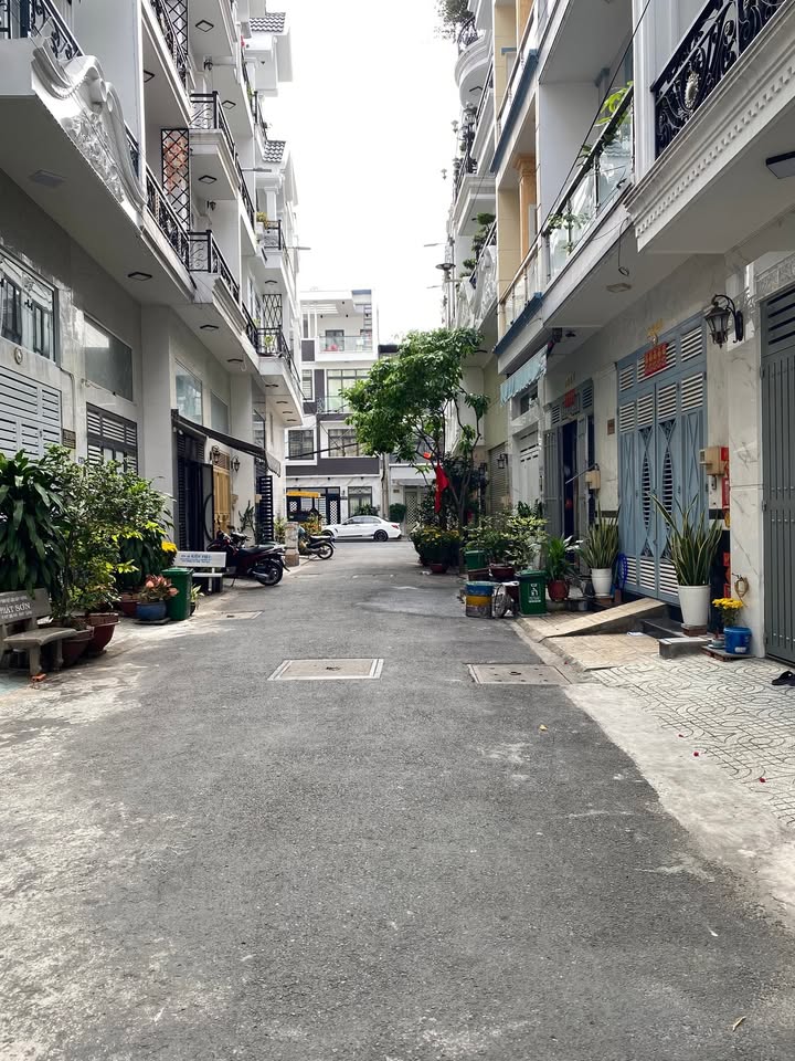 Nhà 5 Tầng 54m² Giáp Tân Phú, Bình Tân - Giá 6 Tỷ