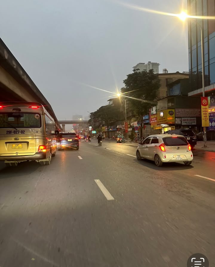 Nhà Phố Hồ Tùng Mậu 35m², 6 Tầng, Mặt QL 32 - Kinh doanh Đỉnh Cao