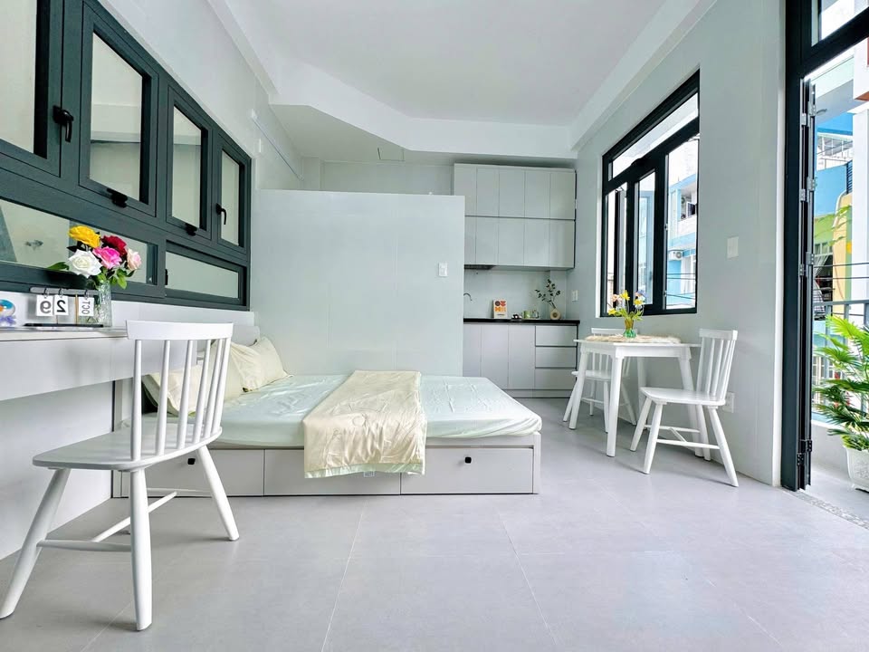 ST Cực Sang Ngay Ngã Tư Lạc Long Quân - Âu Cơ, Quận 11