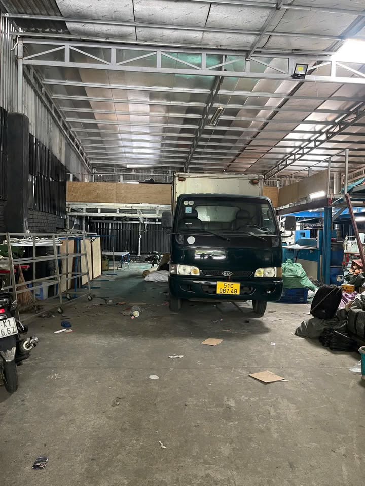 Cho thuê kho 300m² Bàu Bàng, Bình Dương - Mặt tiền kinh doanh