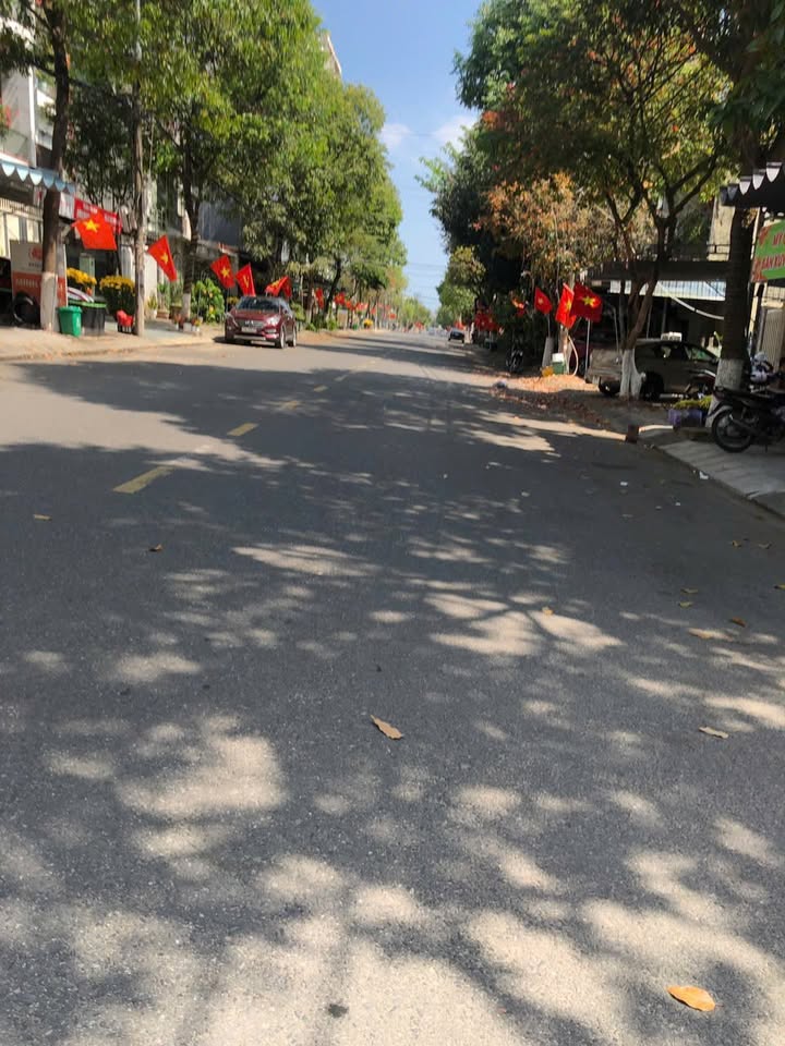 Mặt Tiền Hồ Sỹ Dương, Cẩm Lệ - 90m² Kinh Doanh Đa Ngành - Giá Tốt!