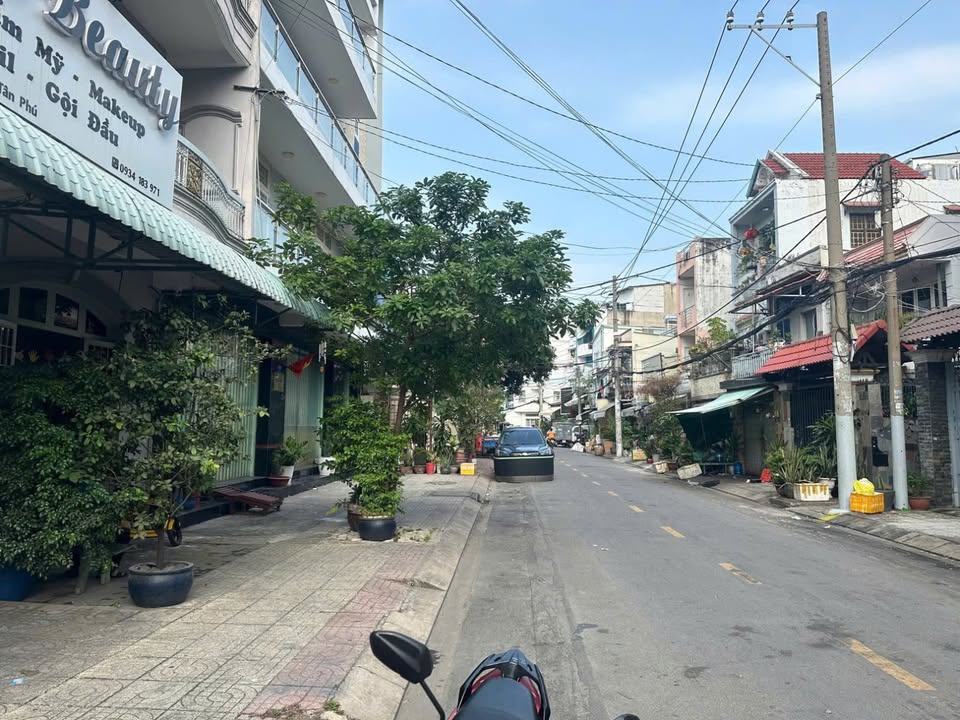 Nhà phố Lê Lư, Tân Phú 62m² giá 10 tỷ - Mặt tiền kinh doanh đỉnh