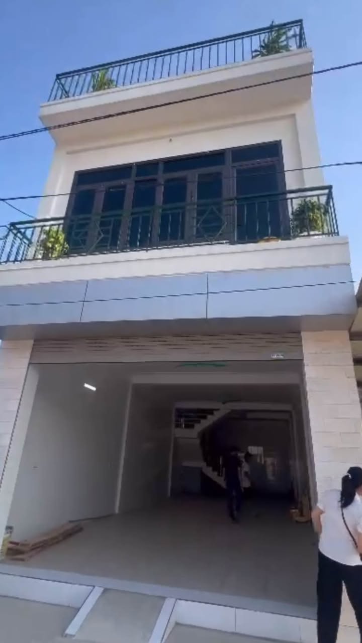 Nhà Mặt Tiền Bùi Hiển - KD Sầm Uất - Gần Sân Bay Vinh - 106.8m²