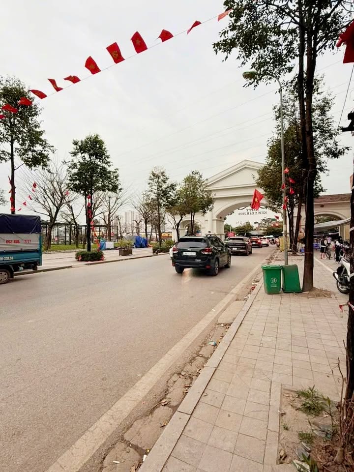 Cho thuê Shophouse Kinh doanh KĐT Đô Nghĩa 225m² - 5 Tầng - Mặt tiền 20m