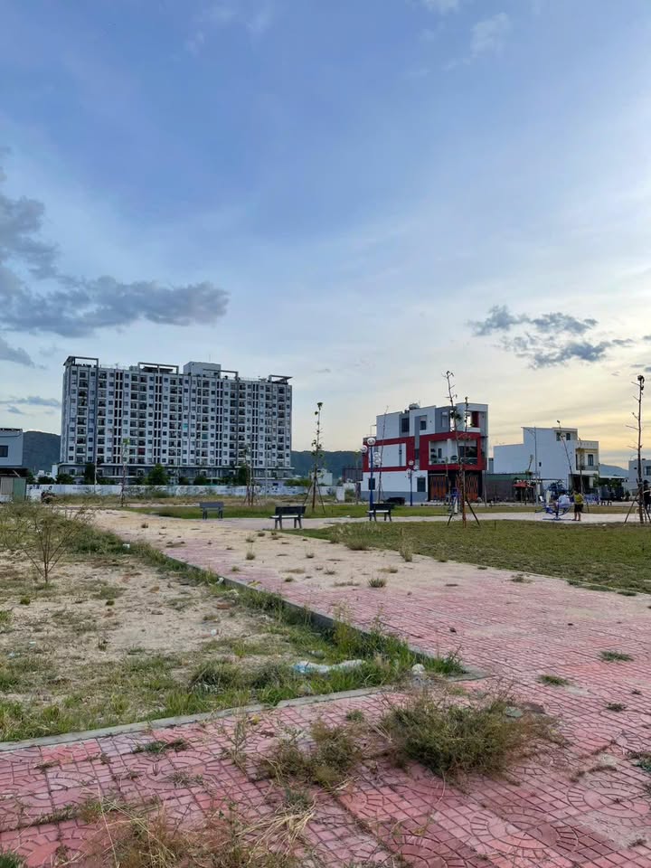 Nhà Mặt Tiền Kinh Doanh Ecohome Nhơn Bình 118m² Giá 3 Tỷ - Vị Trí Đắc Địa