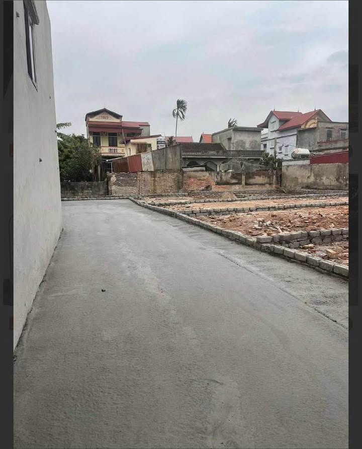 Đất thổ cư Tri Trung Phú Xuyên 80m² - Sổ đỏ chính chủ giá 3x tỷ cần bán gấp