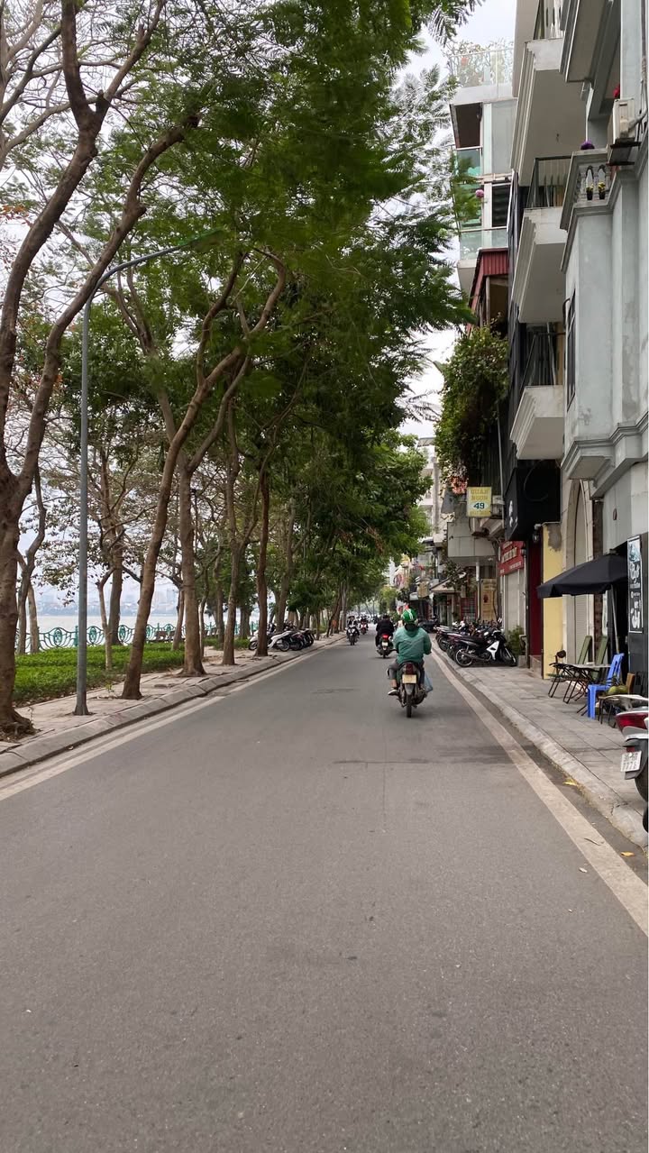 Nhà riêng Võng Thị Tây Hồ 30m² - Sổ hồng sẵn, giá tốt hiếm có!