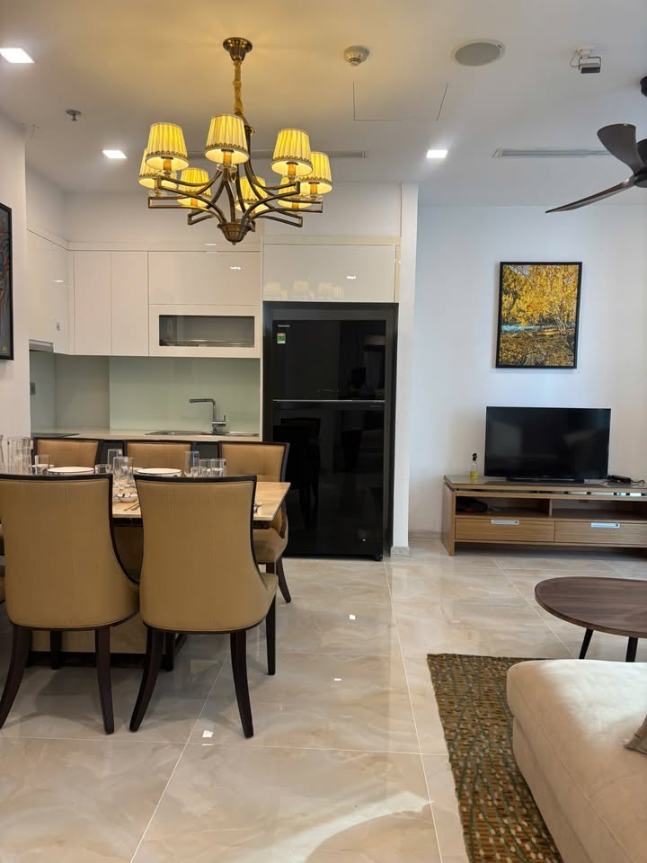 Cho thuê căn hộ 2PN Vinhomes Golden River 78m² - Nội thất đủ, giá tốt