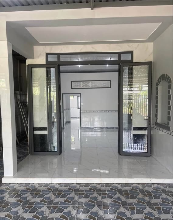 Nhà Hoàn Công 100m² Nguyễn Viết Xuân, Vị Thanh - Giá 1.18 Tỷ