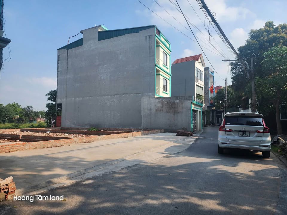 Đất nền 83m² Thị trấn Đông Anh - Sổ đỏ chính chủ, ô tô vào tận nơi!