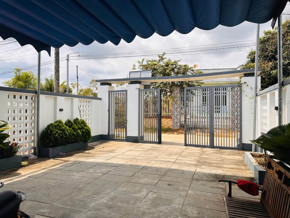 Nhà riêng Phú Hòa, Định Quán 434m² giá 1.6 tỷ - Sổ hồng sẵn!