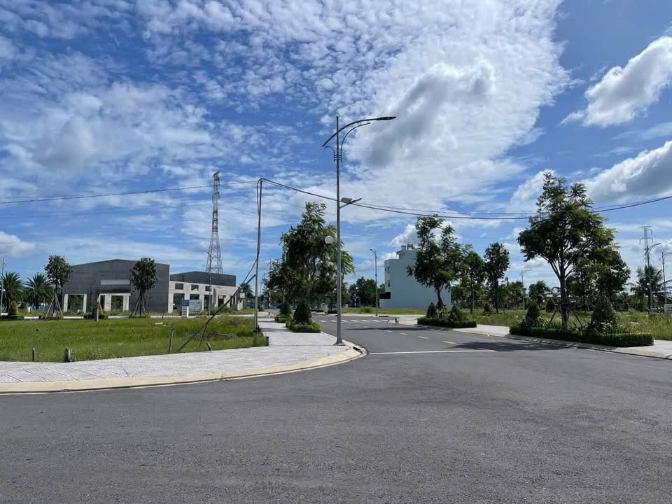 Đất nền King Hill Residences Bến Lức - Sổ hồng sẵn, giá từ 2 tỷ, liền kề Ecopark