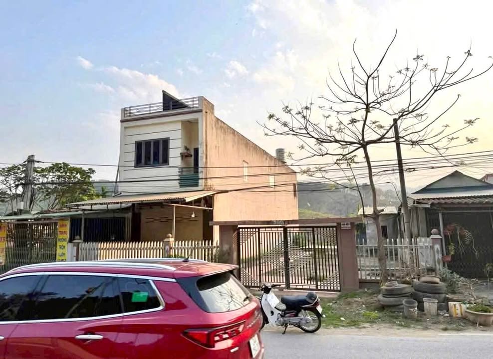 Đất Nền 180m² QL70 Lào Cai - Sổ Đỏ, Giá 950 Triệu, Sẵn Sàng Xây Dựng