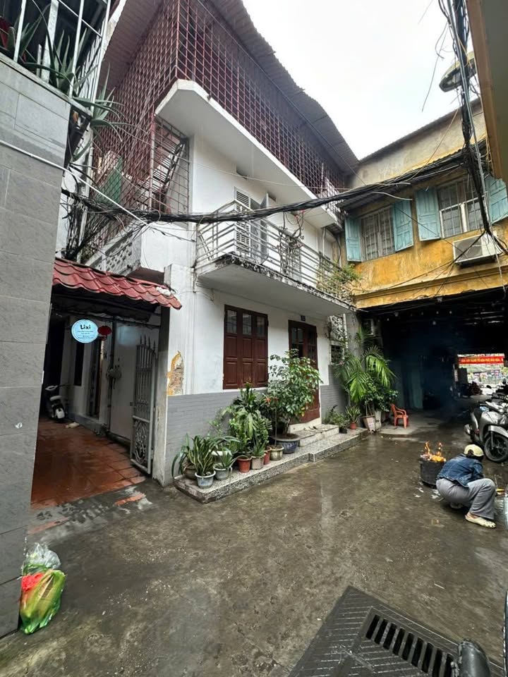 Nhà 2 Tầng Nguyễn Đức Cảnh 11m² Sổ Đỏ Chính Chủ - Giá Tốt