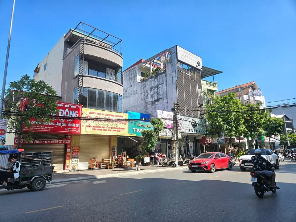 Nhà Mặt Tiền Tô Hiệu 65m² 3 Tầng - Kinh Doanh Sầm Uất