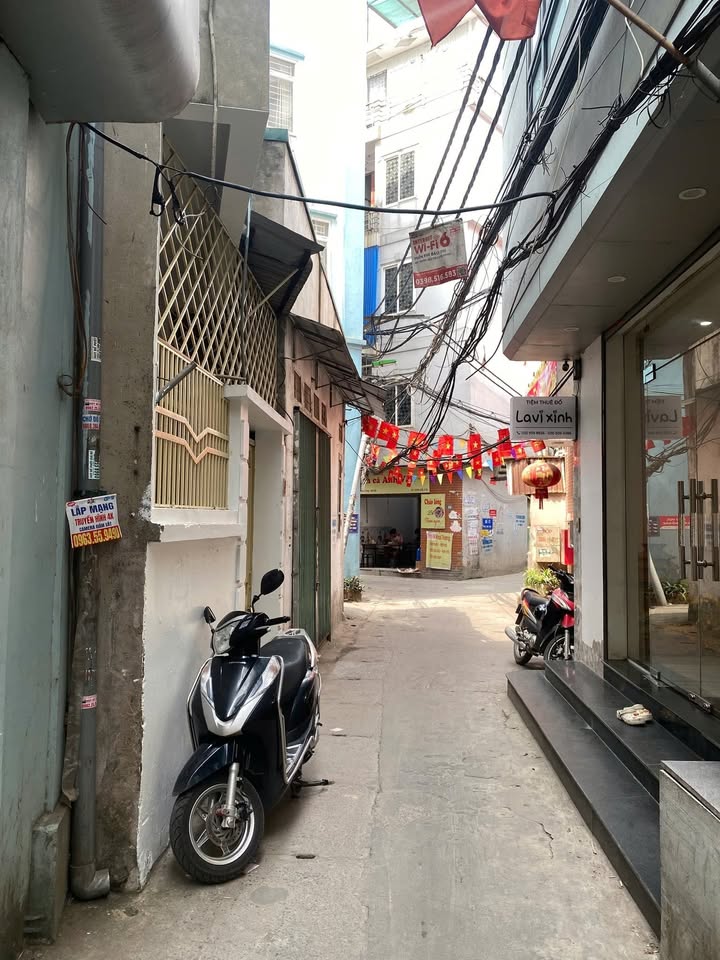 Nhà Riêng Lê Văn Hiến 40m² giá 7 triệu - Vị trí đẹp gần trường học!