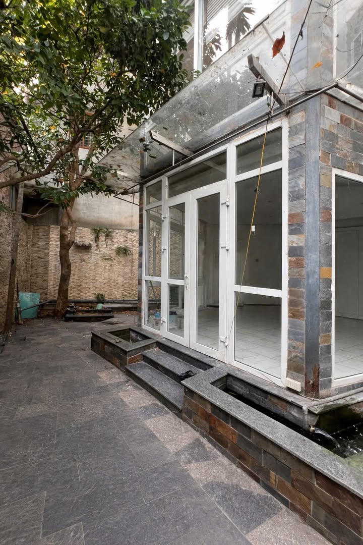 Nhà riêng Đội Cấn 90m² - Thiết kế độc đáo, sân vườn cực chill!