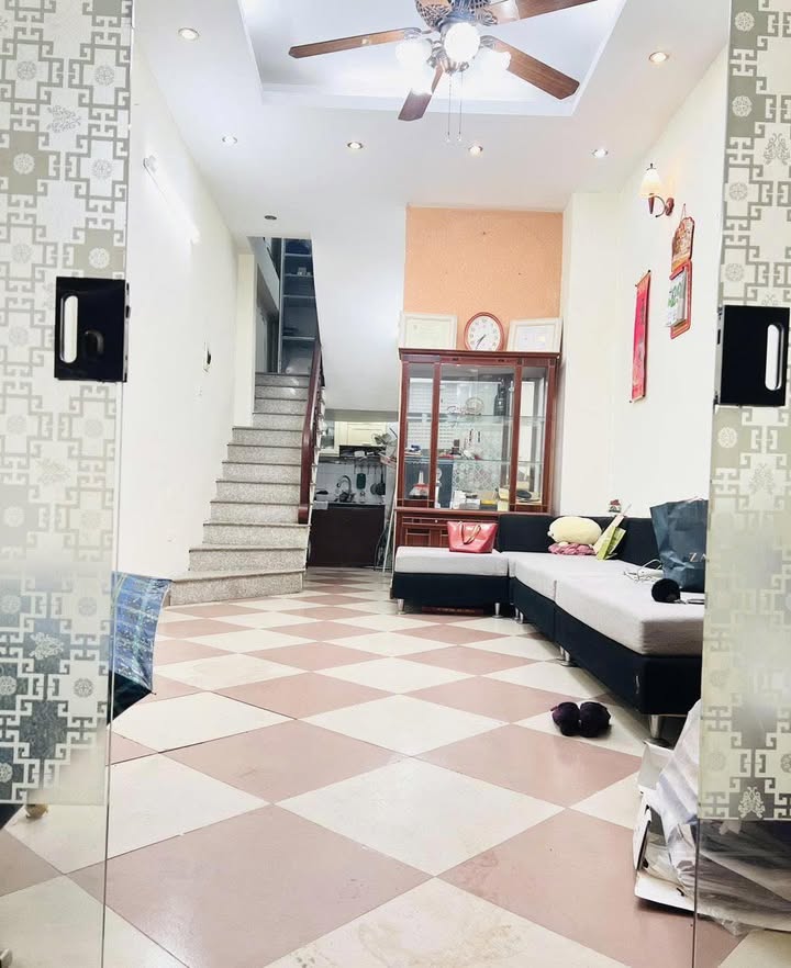 Nhà Riêng Kim Mã, Ba Đình 175m² - Vị trí đẹp, Sẵn sàng ở ngay