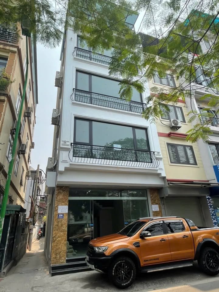 Nhà phố Bờ Sông Sét Hoàng Mai 60m² - Mặt tiền kinh doanh!