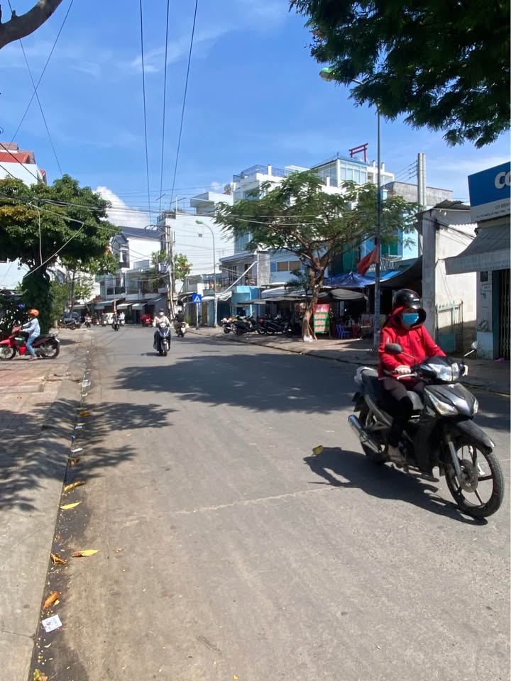 Mặt Tiền Kinh Doanh Hương Lộ Ngọc Hiệp 30m² - Giá 4.5 Triệu/Tháng