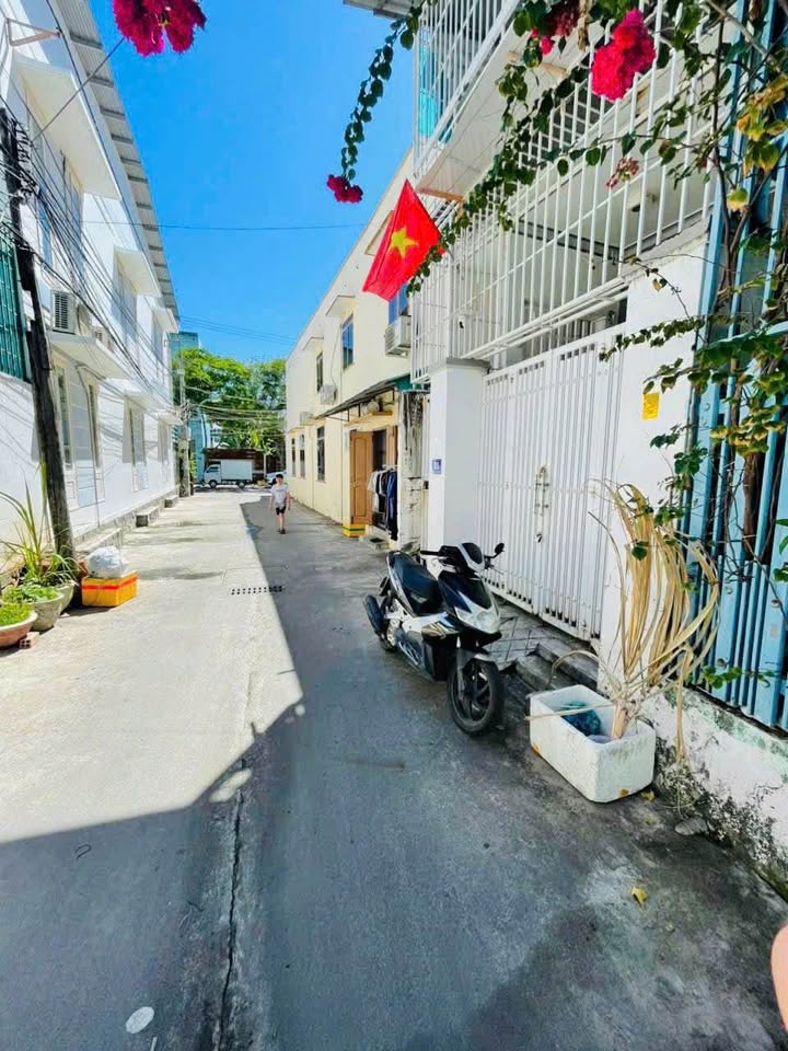 Nhà 83m² Thái Phiên, Nha Trang - 4.8 Tỷ, Kinh Doanh Tốt, Gần Biển