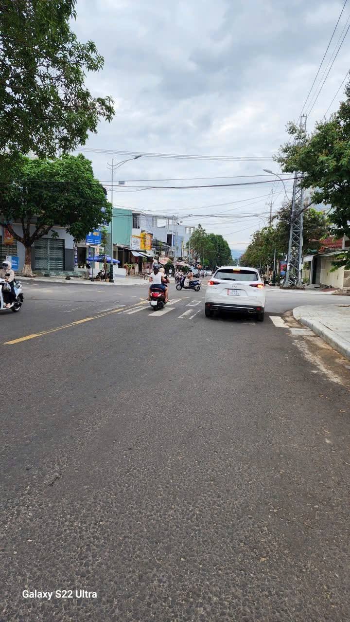 Nhà Phố Lê Hồng Phong Kon Tum 140m² - Mặt tiền kinh doanh đắc địa!