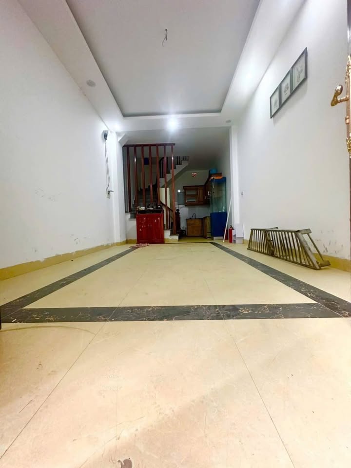 Nhà nguyên căn Ngõ Giáp Bát Hoàng Mai 40m² - Sẵn sàng ở ngay!