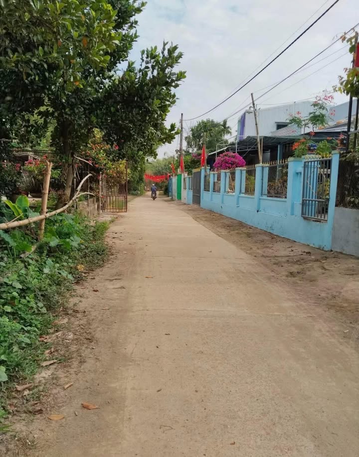 Đất Mặt Tiền Lạc Long Quân, Nam Phước (109m²) - View Sông, Sổ Hồng