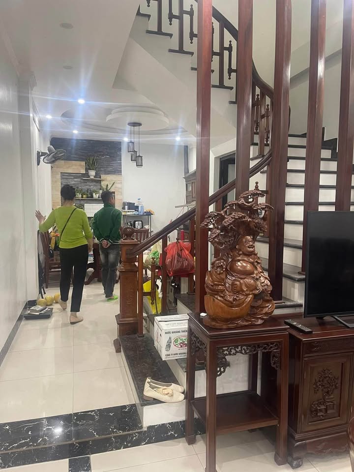 Nhà riêng Nguyễn Khánh Toàn 64m² giá 13 triệu - Sẵn sàng ở ngay!