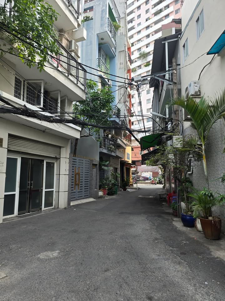 Nhà Mặt Tiền 71m² Phường 7, Tân Bình - 5PN, Thang Máy, Giá 8 Tỷ TL