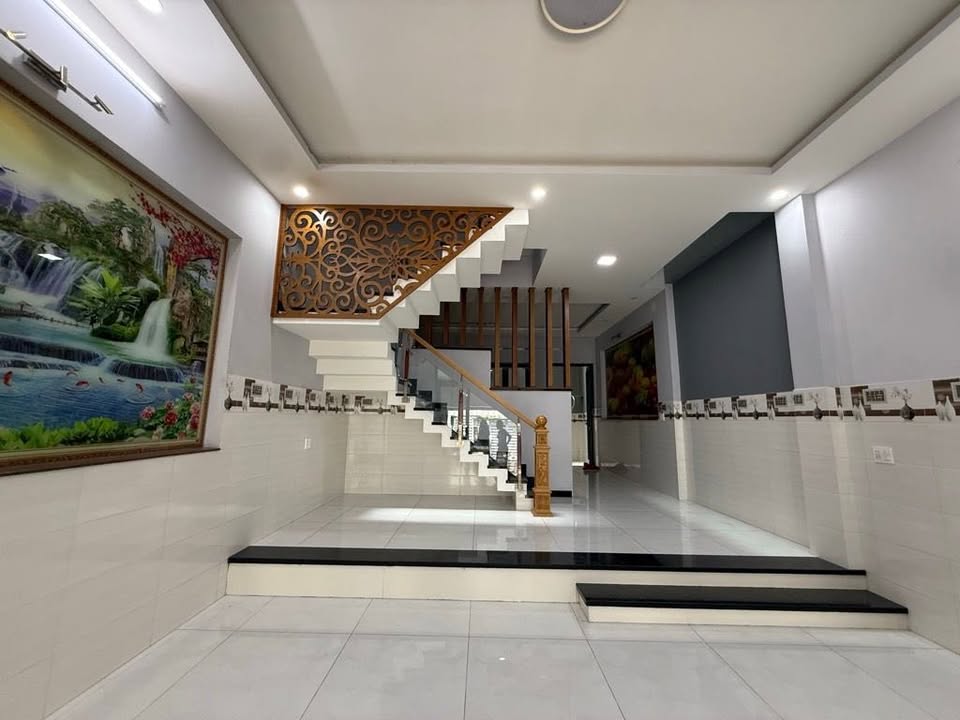 Nhà 3 Tầng Linh Đông Thủ Đức 110m² - Sổ Hồng Riêng, Oto Ngủ Trong Nhà