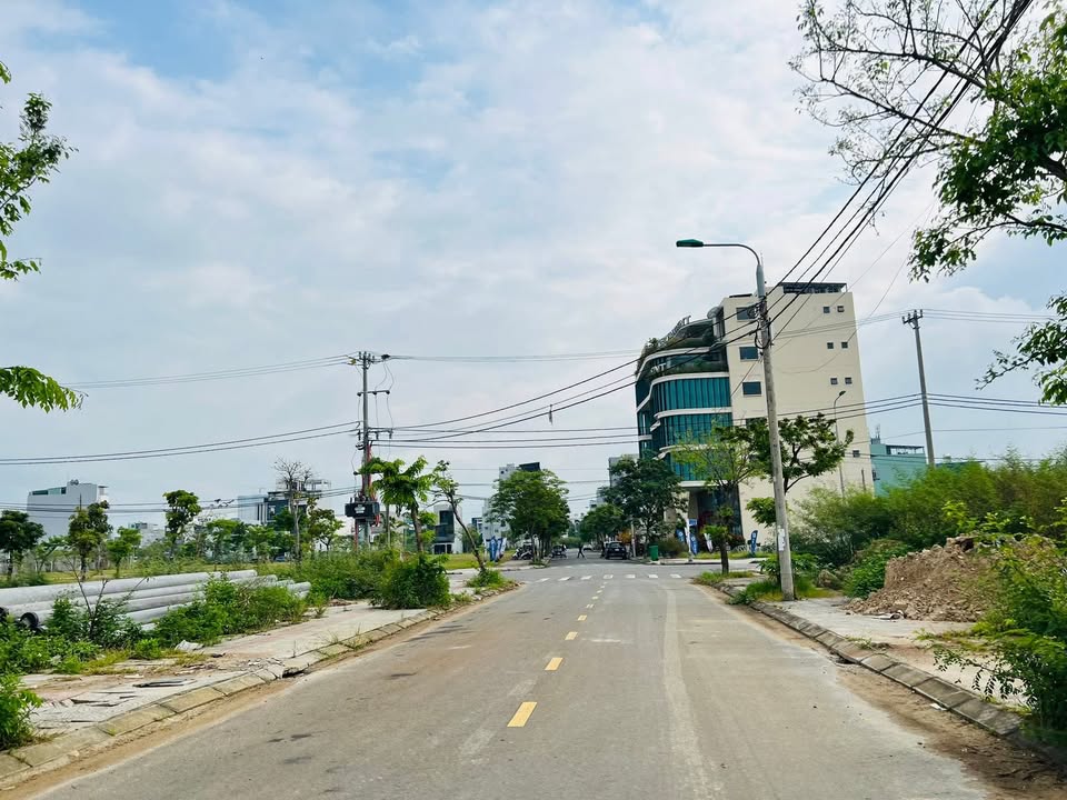 Đất Nền Cồn Dầu 18, Đà Nẵng - 100m², Đối Diện Công Viên, Sổ Đỏ