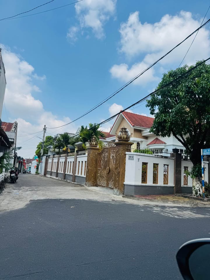 Nhà 2 Tỷ 3 Tăng Bạc Hổ, Kon Tum - Sổ Hồng Thổ Cư, Ô Tô Vào Nhà