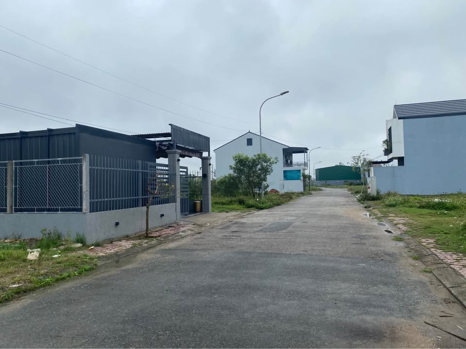 Đất nền Nghi Phú, TP Vinh 82.6m² - Đường to ô tô, Sổ đỏ sẵn!