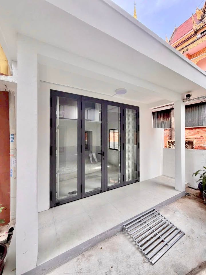 Nhà Trệt Lầu Hẻm 10 Đề Thám, Ninh Kiều - Kinh doanh/Ở, 72m², 8 Triệu/Tháng