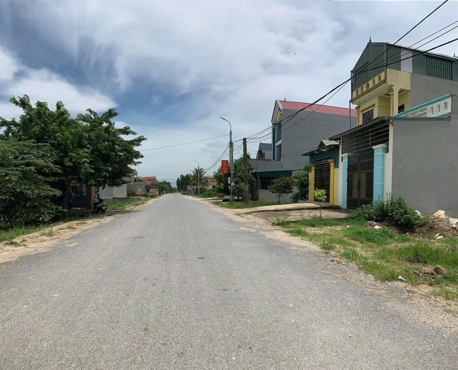 Đất nền Quảng Khê, Quảng Xương 180m² - Đất thổ cư 100%, sổ đỏ sẵn sàng!