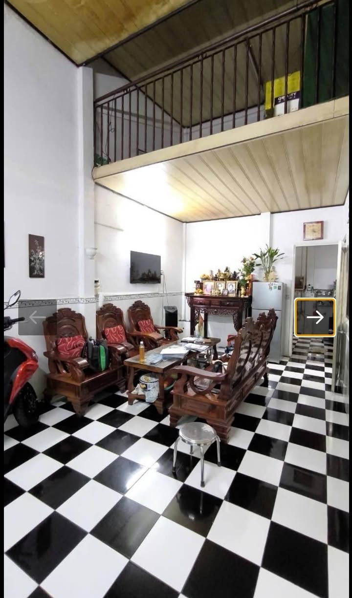 Nhà C4 Q10 93m² 13.5 tỷ - Hẻm ô tô vào tận nhà, Chính chủ bán!