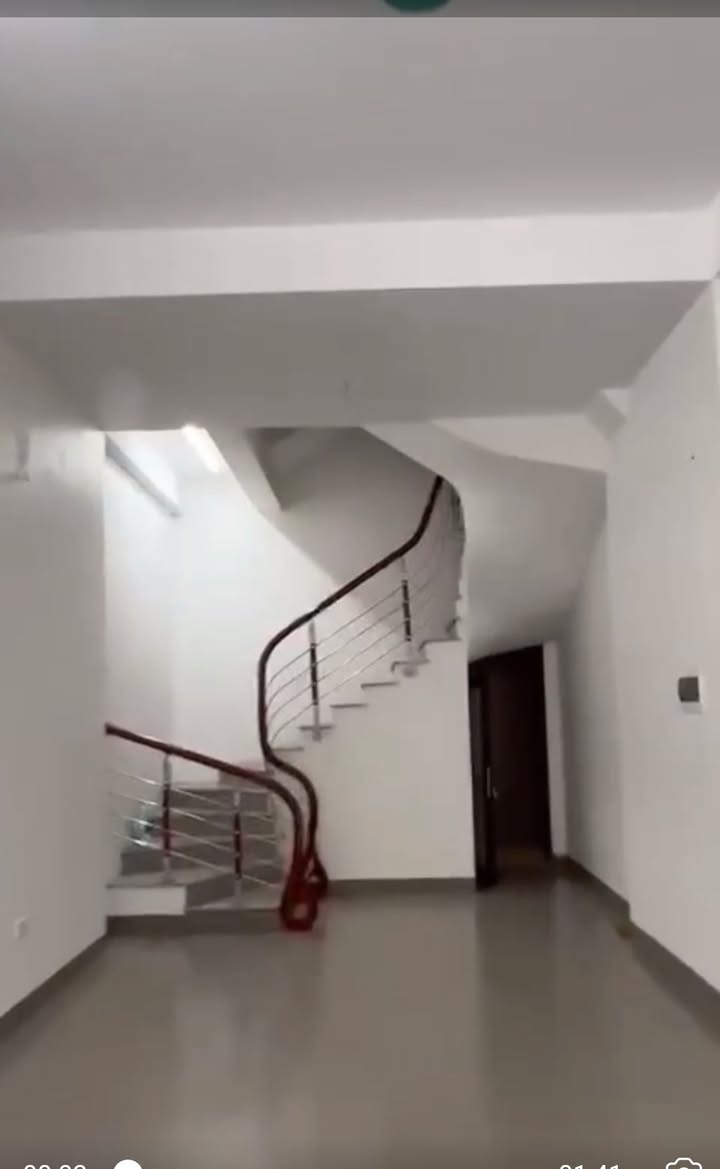 Nhà Vạn Phúc Hà Đông 240m² - Ô tô vào tận nhà, sẵn sàng kinh doanh!