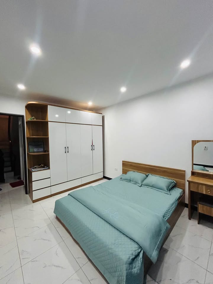 Nhà 5 Tầng Thang Máy Mậu Lương, Hà Đông - 30m² Full Nội Thất, Oto Vào Nhà