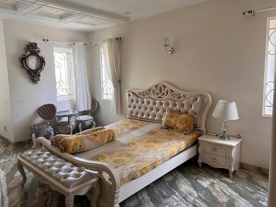 Biệt thự KDC Trung Sơn, Q.8 200m² – Vị trí đẹp, an ninh!