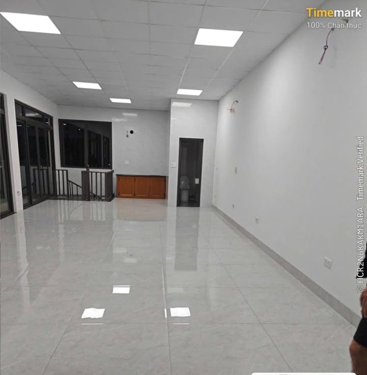 Nhà mặt tiền Nguyễn Du, TP Vinh 2 tầng 20 triệu - Thích hợp kinh doanh!