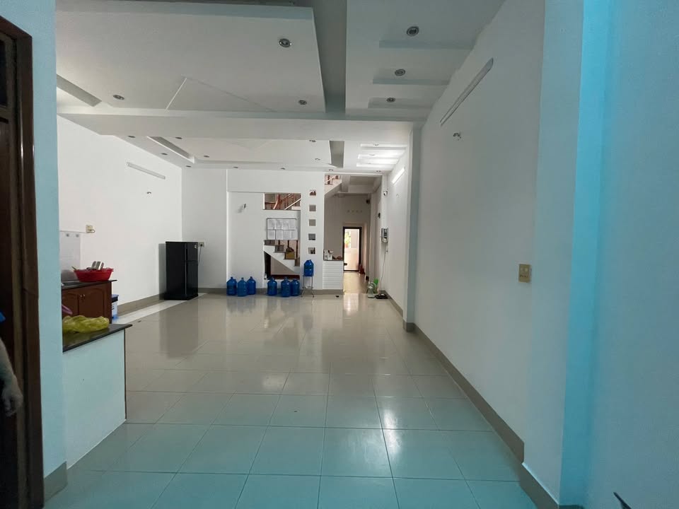 Nhà Mặt Tiền Nguyễn Văn Cừ, Tuy Hoà 120m² - Kinh doanh cực đỉnh!