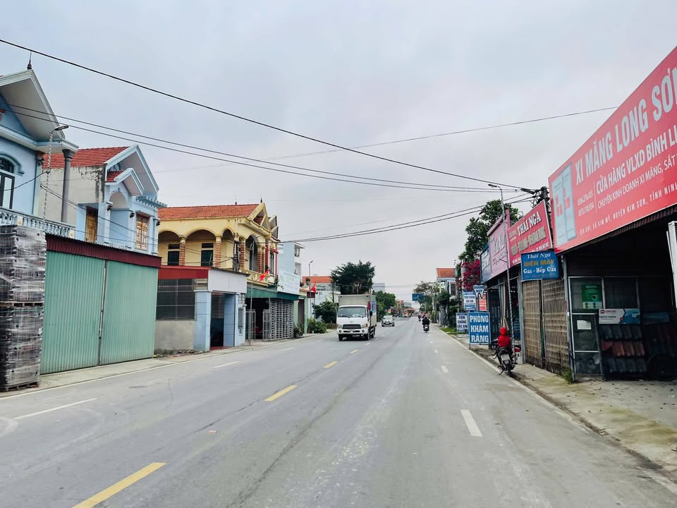 Đất Thổ Cư Kim Mỹ, Ninh Bình 200m² - Giá Tốt, Sổ Hồng Sẵn Sàng