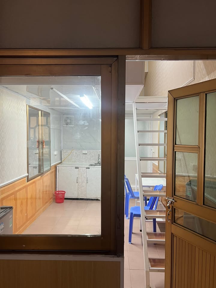 Phòng Trọ Cẩm Trung, Cẩm Phả 20m² giá 1.8 Triệu - Sân Ô Tô Đỗ Tận Cửa!