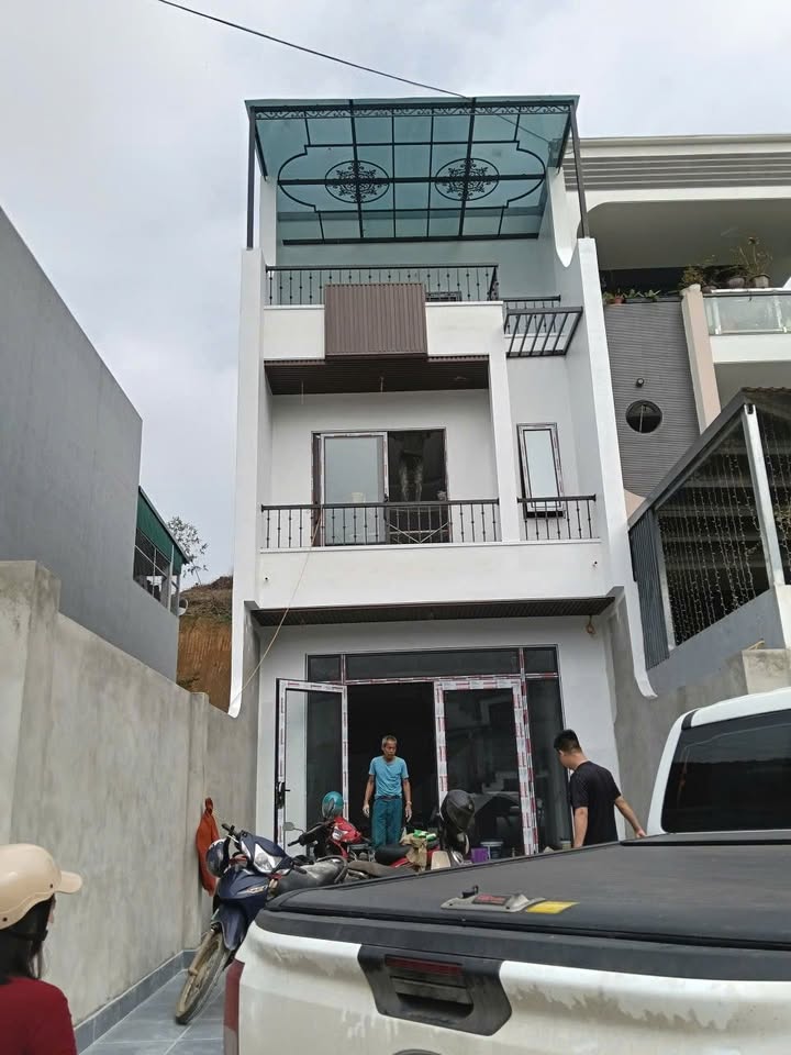 Nhà 2 Tầng Yên Ninh, TP Yên Bái - 81.5m² Giá 1.9 Tỷ, Sẵn Sàng Đón Chủ Mới