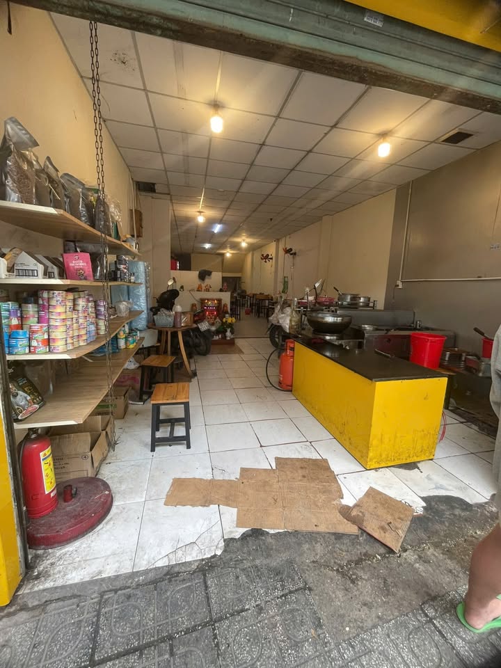 Mặt bằng 2 tầng Gò Vấp 135m² - Mặt tiền kinh doanh đắc địa!