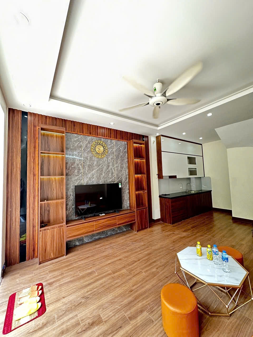 Nhà Kiến Hưng, Hà Đông 30m² giá 8.6 tỷ - Ô tô vào tận nhà!