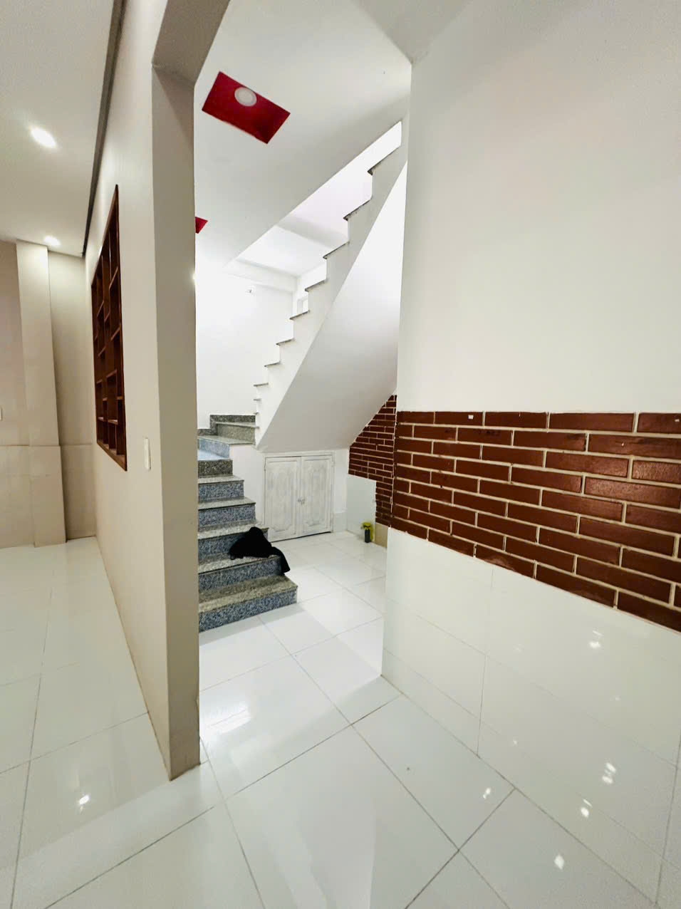 Nhà riêng P. Xuân Khánh 60m² - Vị trí đẹp, chỉ 6 triệu/tháng!