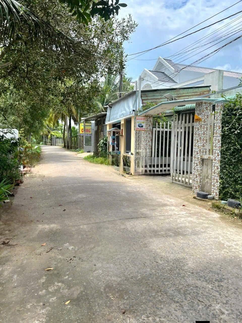 Nhà Vườn 150m² Sổ Hồng Thổ Cư Cần Thơ - Giá 1.7 Tỷ