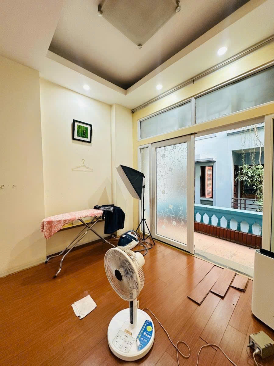 Nhà Phố Lê Trọng Tấn 61m² (4 Tầng) - Ô Tô Đỗ Cửa, Kinh Doanh Tốt